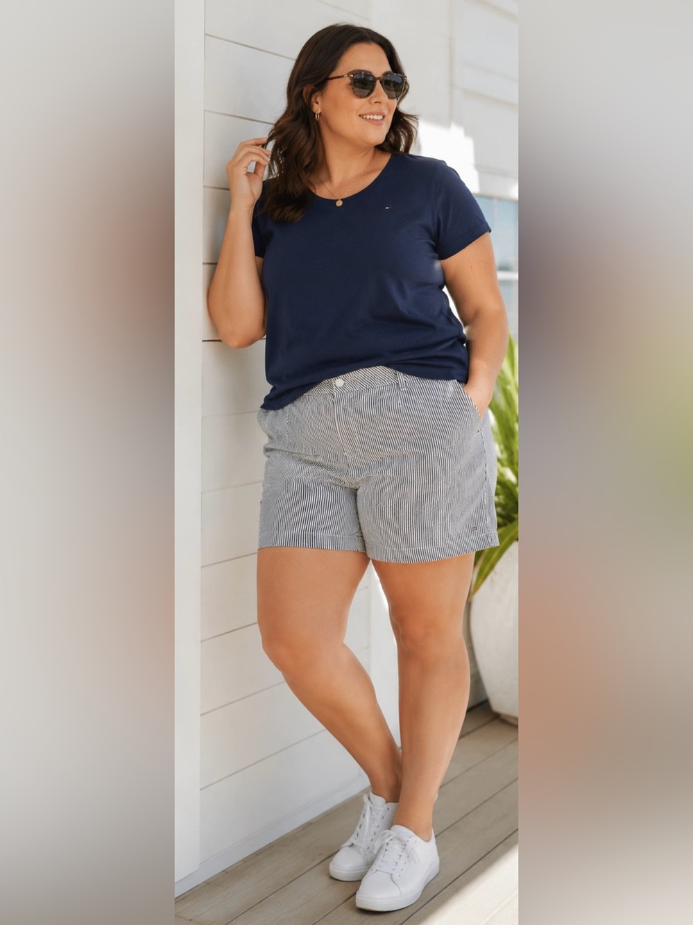Tommy Hilfiger Blue White Striped Shorts Womens Size 16 Coastal Preppy